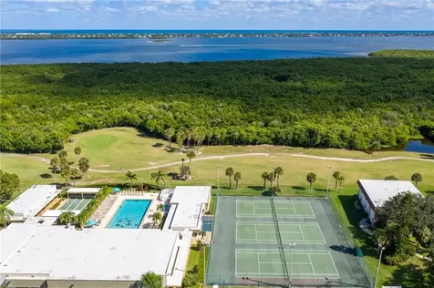 40 Vista Gardens Trail Vero Beach FL 32962