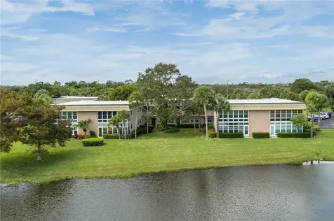 40 Vista Gardens Trail Vero Beach FL 32962