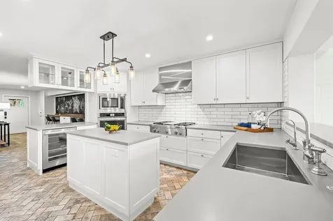 2718 Cardinal Drive Vero Beach FL 32963