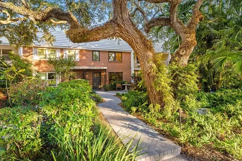 2718 Cardinal Drive Vero Beach FL 32963