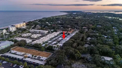 2718 Cardinal Drive Vero Beach FL 32963