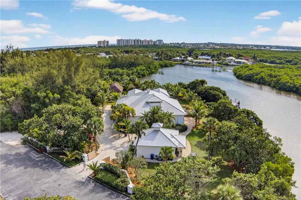 901 Jack Island Access Road Hutchinson Island FL 34949
