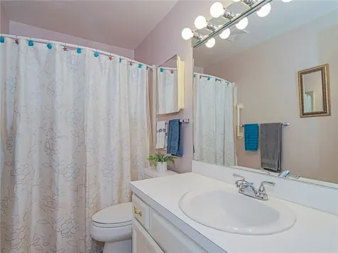 16 Vista Palm Lane Vero Beach FL 32962
