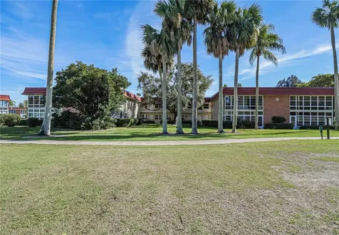 16 Vista Palm Lane Vero Beach FL 32962