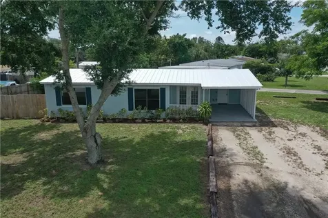 110 6th Court SW Vero Beach FL 32962