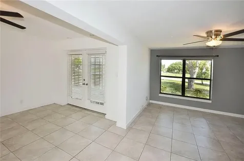 110 6th Court SW Vero Beach FL 32962