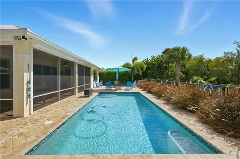 3929 Shoreside Drive Hutchinson Island FL 34949