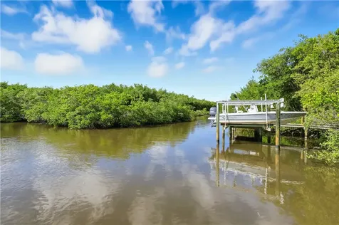 3929 Shoreside Drive Hutchinson Island FL 34949
