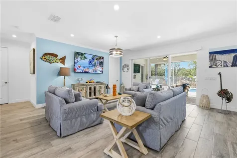 3929 Shoreside Drive Hutchinson Island FL 34949