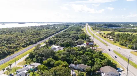 4022 N Us Highway 1 Fort Pierce FL 34946