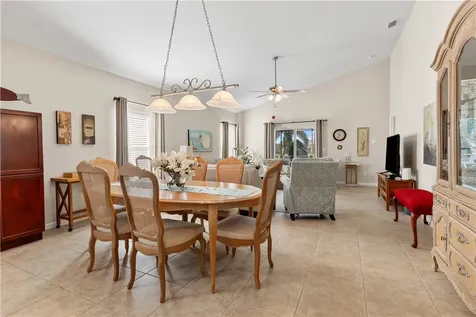 8152 Westfield Circle Vero Beach FL 32966