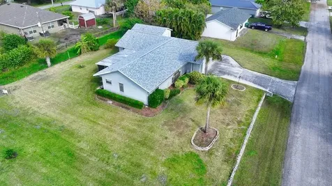 942 Chelsea Avenue Sebastian FL 32958