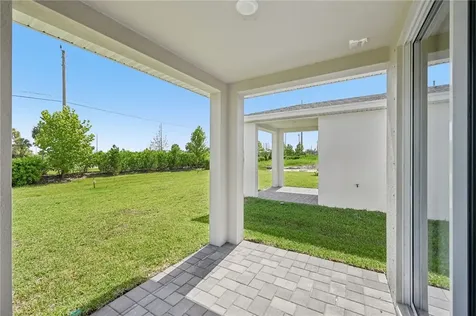 5437 Hampton Park Circle Vero Beach FL 32966
