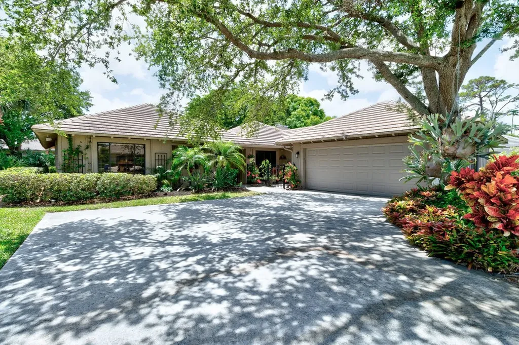 118 Prestwick Circle Vero Beach FL 32967