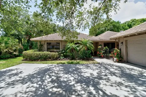 118 Prestwick Circle Vero Beach FL 32967