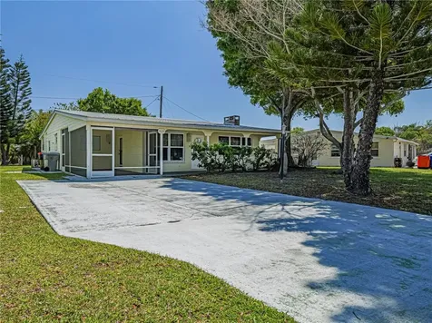 1620 5th Avenue Vero Beach FL 32960