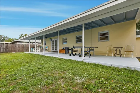 2145 30th Avenue Vero Beach FL 32960