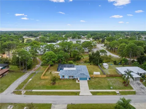 456 Narragansett Street NE Palm Bay FL 32907