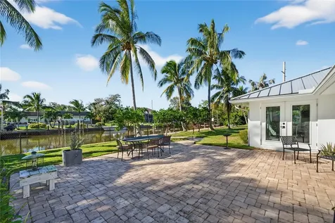 1631 W Camino Del Rio Vero Beach FL 32963