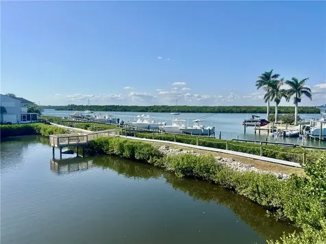 2486 Harbour Cove Drive Hutchinson Island FL 34949