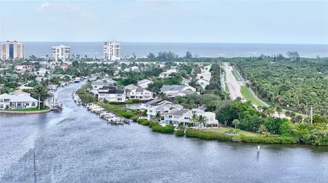 2486 Harbour Cove Drive Hutchinson Island FL 34949