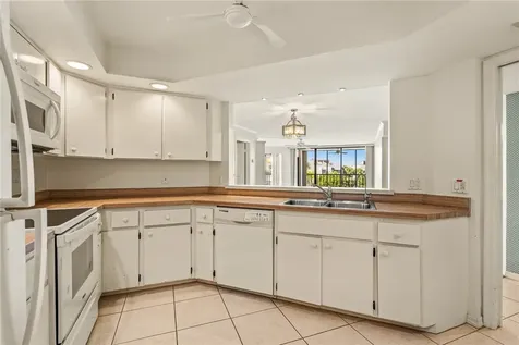 1850 Bay Road Vero Beach FL 32963