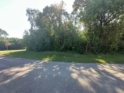 401 Betty Avenue Sebastian FL 32958