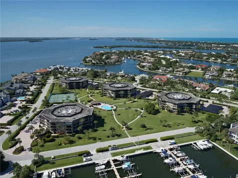 1815 Mooringline Drive Vero Beach FL 32963