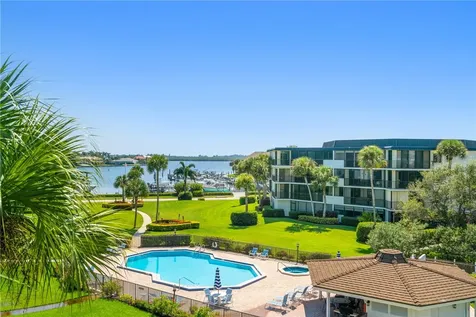1815 Mooringline Drive Vero Beach FL 32963