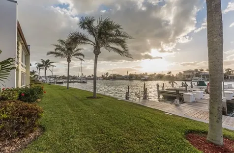 1315 Bayshore Drive Fort Pierce FL 34949