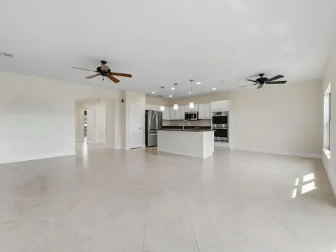 1772 Willows Square Vero Beach FL 32966
