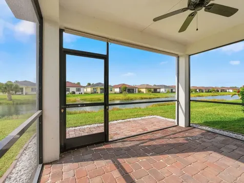 1772 Willows Square Vero Beach FL 32966