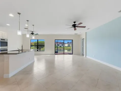 1772 Willows Square Vero Beach FL 32966