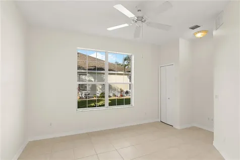 413 W Tangerine Square SW Vero Beach FL 32968