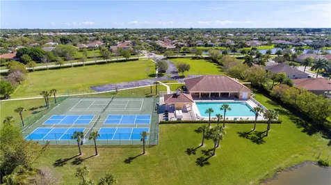 413 W Tangerine Square SW Vero Beach FL 32968