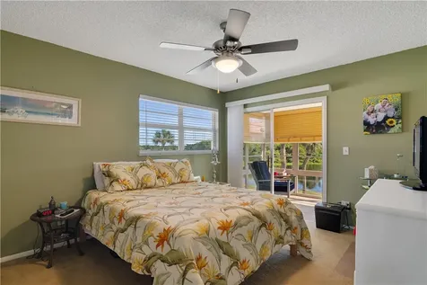 68 Royal Oak Court Vero Beach FL 32962