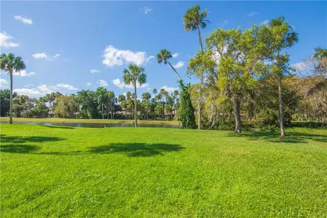 68 Royal Oak Court Vero Beach FL 32962