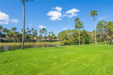 68 Royal Oak Court Vero Beach FL 32962