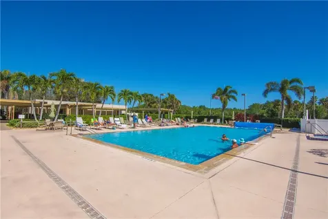 68 Royal Oak Court Vero Beach FL 32962