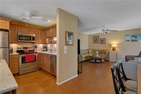 68 Royal Oak Court Vero Beach FL 32962