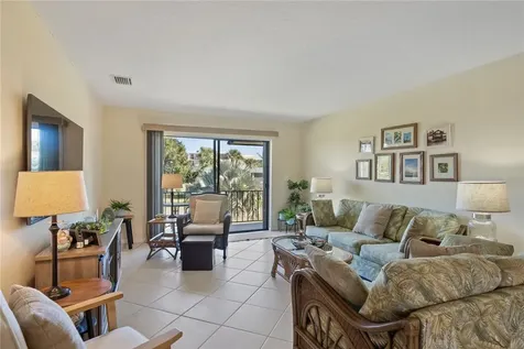 4141 Silver Palm Drive Vero Beach FL 32963