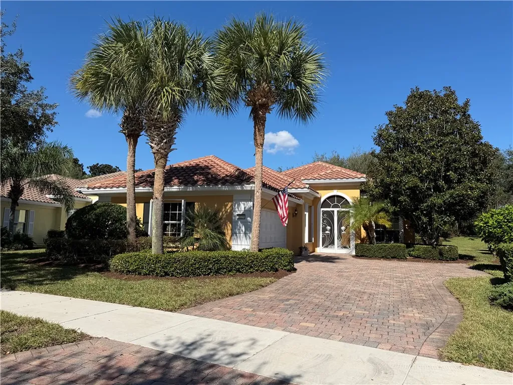 5225 Eleuthra Circle Vero Beach FL 32967