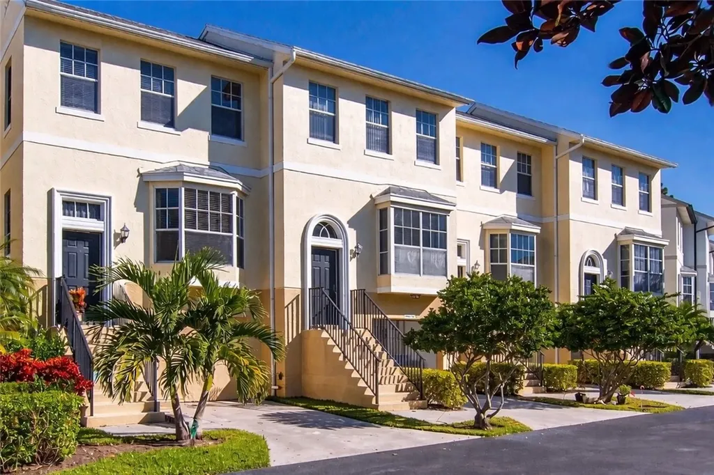 1680 42nd Square Vero Beach FL 32960