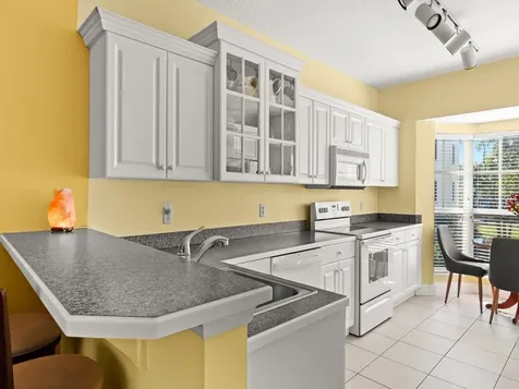 1680 42nd Square Vero Beach FL 32960