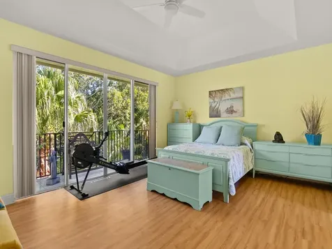 1680 42nd Square Vero Beach FL 32960