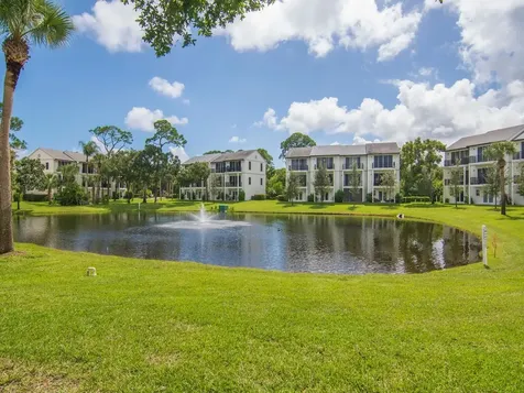 1680 42nd Square Vero Beach FL 32960