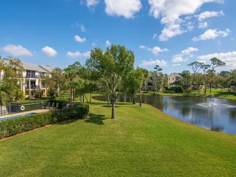 1680 42nd Square Vero Beach FL 32960