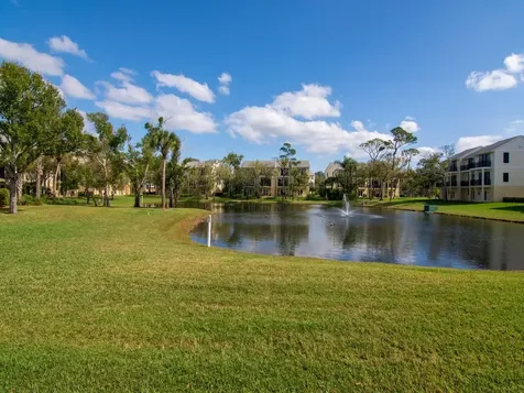 1680 42nd Square Vero Beach FL 32960