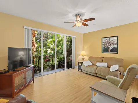 1680 42nd Square Vero Beach FL 32960