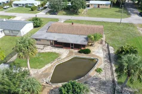 1701 24th Avenue Vero Beach FL 32960